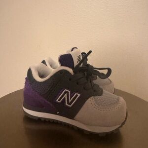 NWOT New Balance Kids' Gray & Purple Athletic Sneakers 574